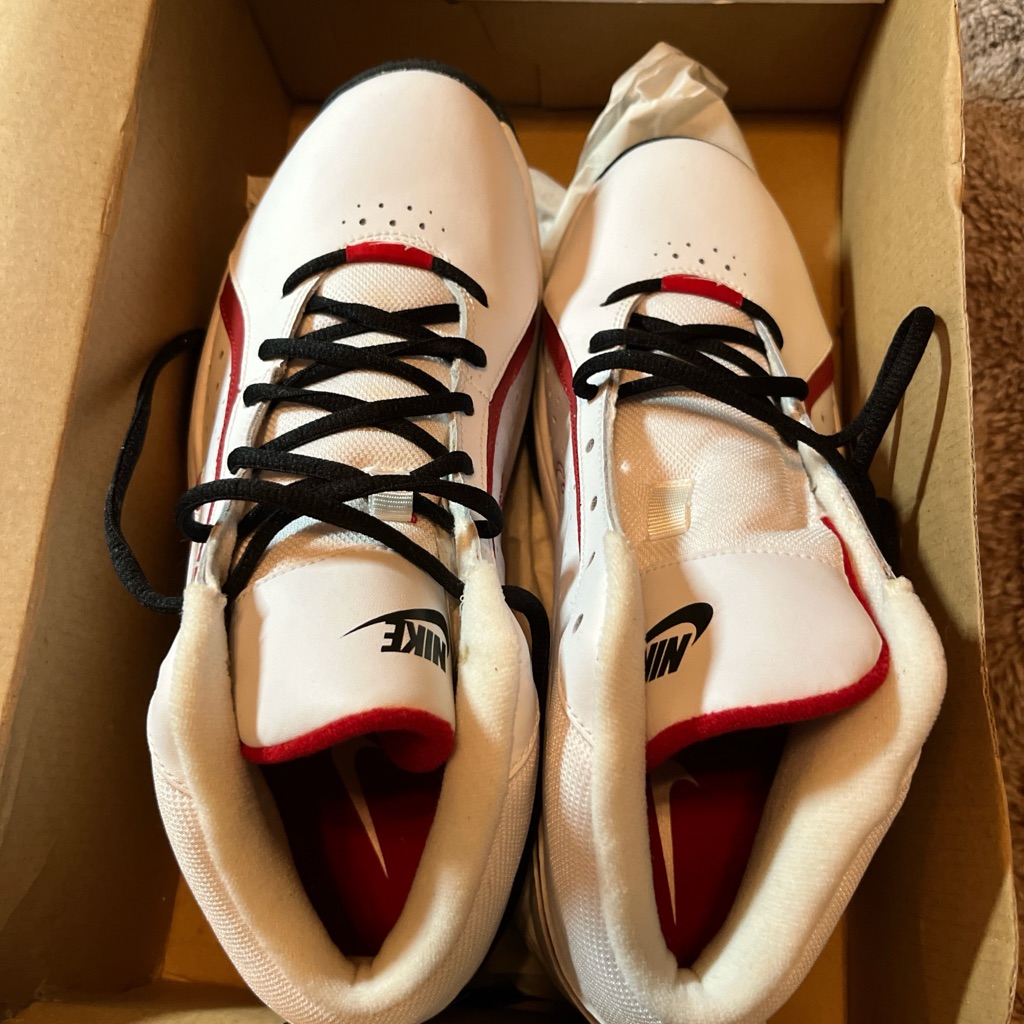 Nike Overplay Iv White And Silver Shoes